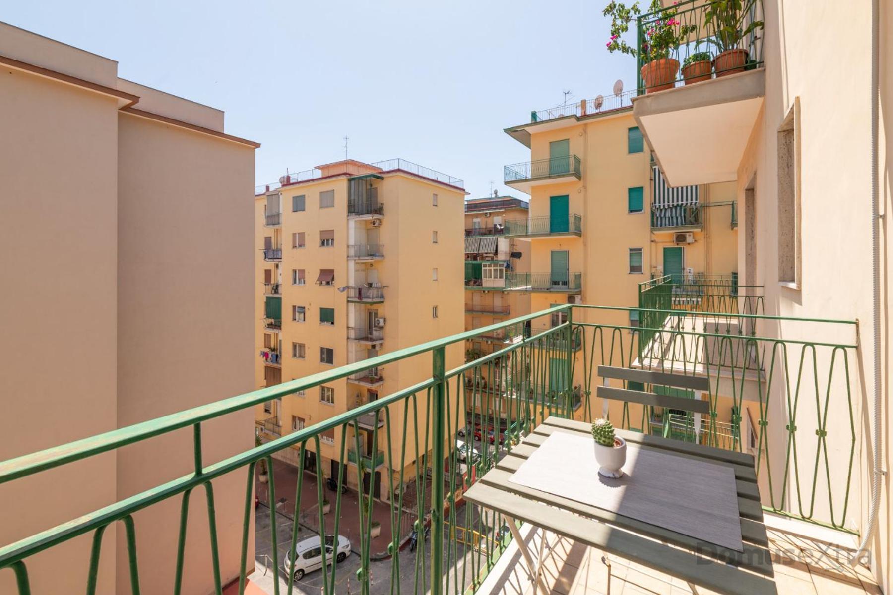Appartement Clara Domus By Domusextra à Naples Extérieur photo