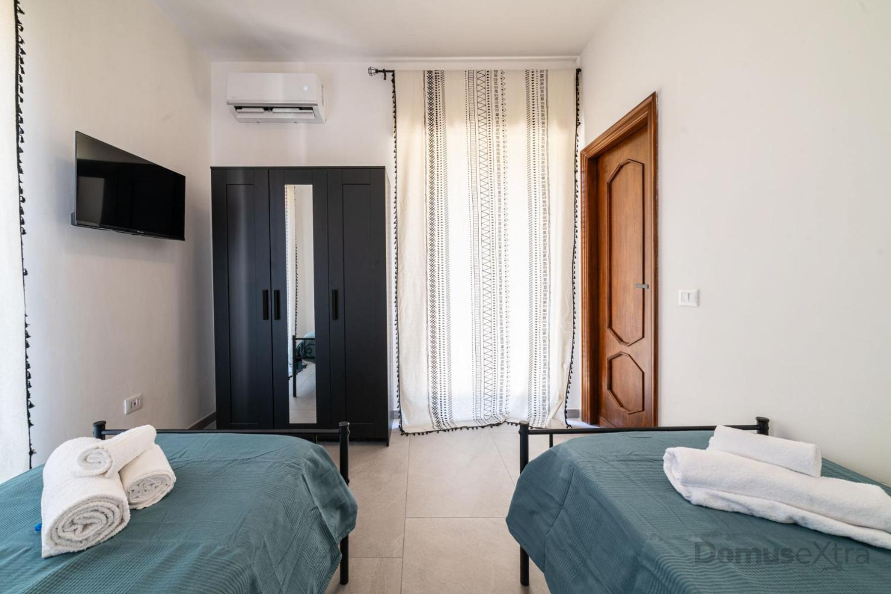 Appartement Clara Domus By Domusextra à Naples Extérieur photo